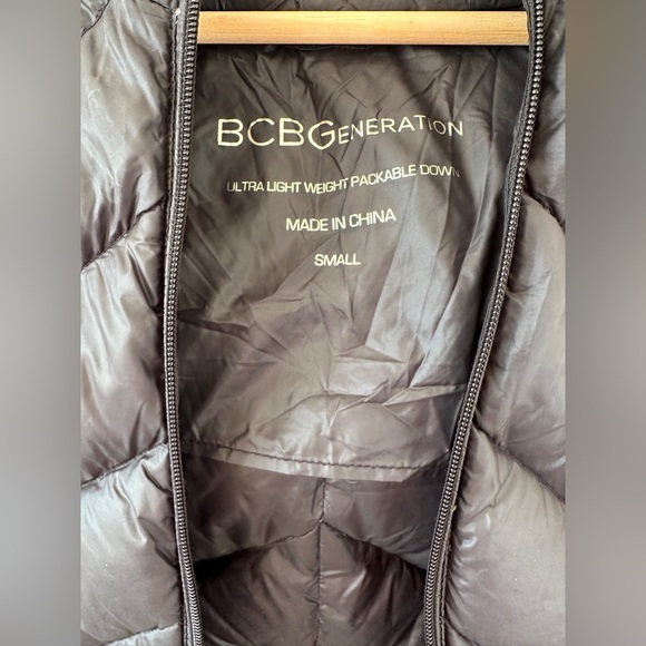 🖤SOLD🖤 BCBGeneration Ultra Lightweight Packable Puffer Jacket - Picture 8 of 8